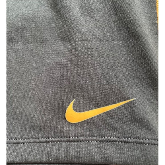 Nike Women’s Athletic Shorts Dri Fit Medium - Picture 3 of 11